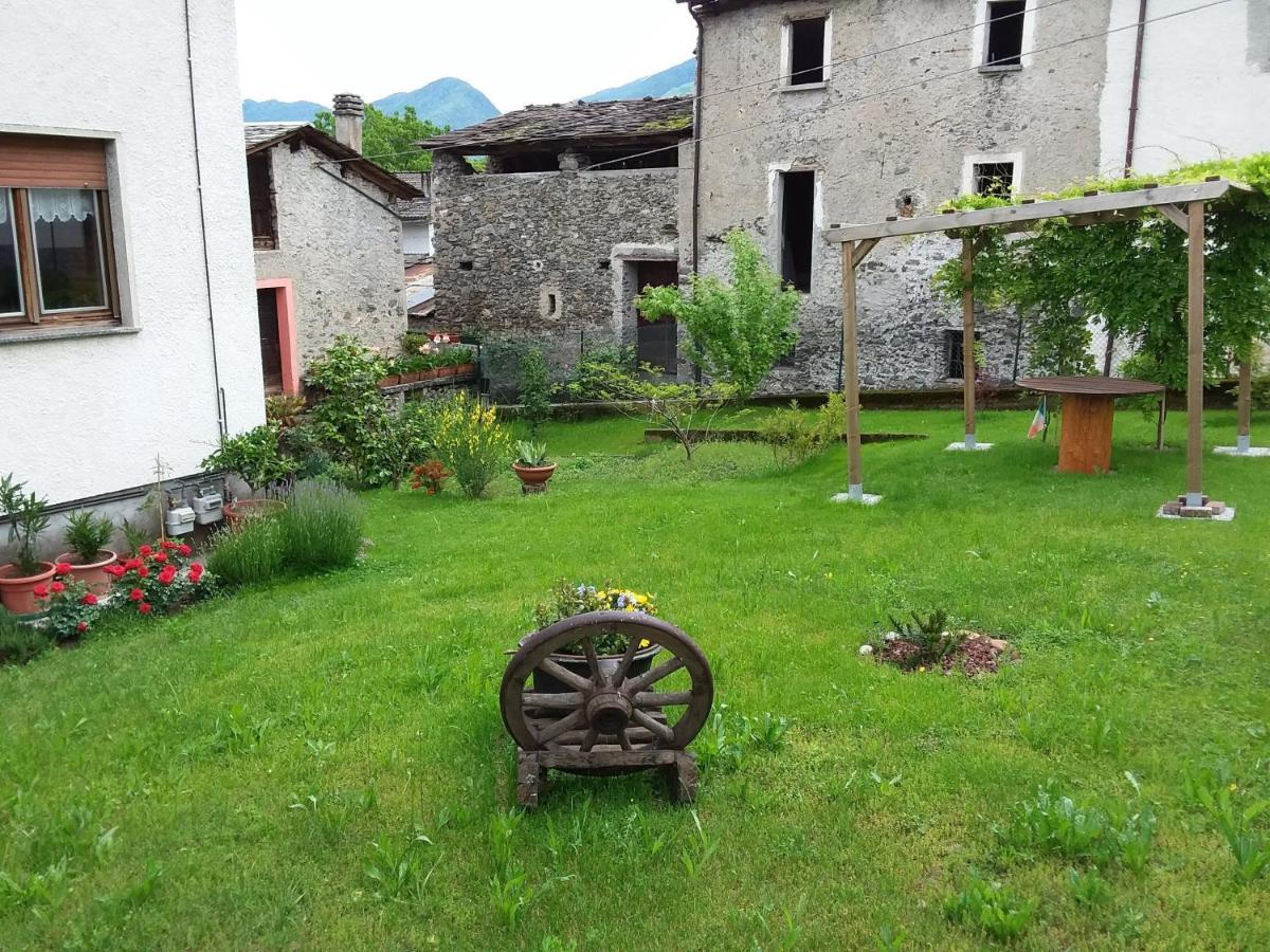B & B Sentiero Valtellina Castello dell'Acqua Zewnętrze zdjęcie